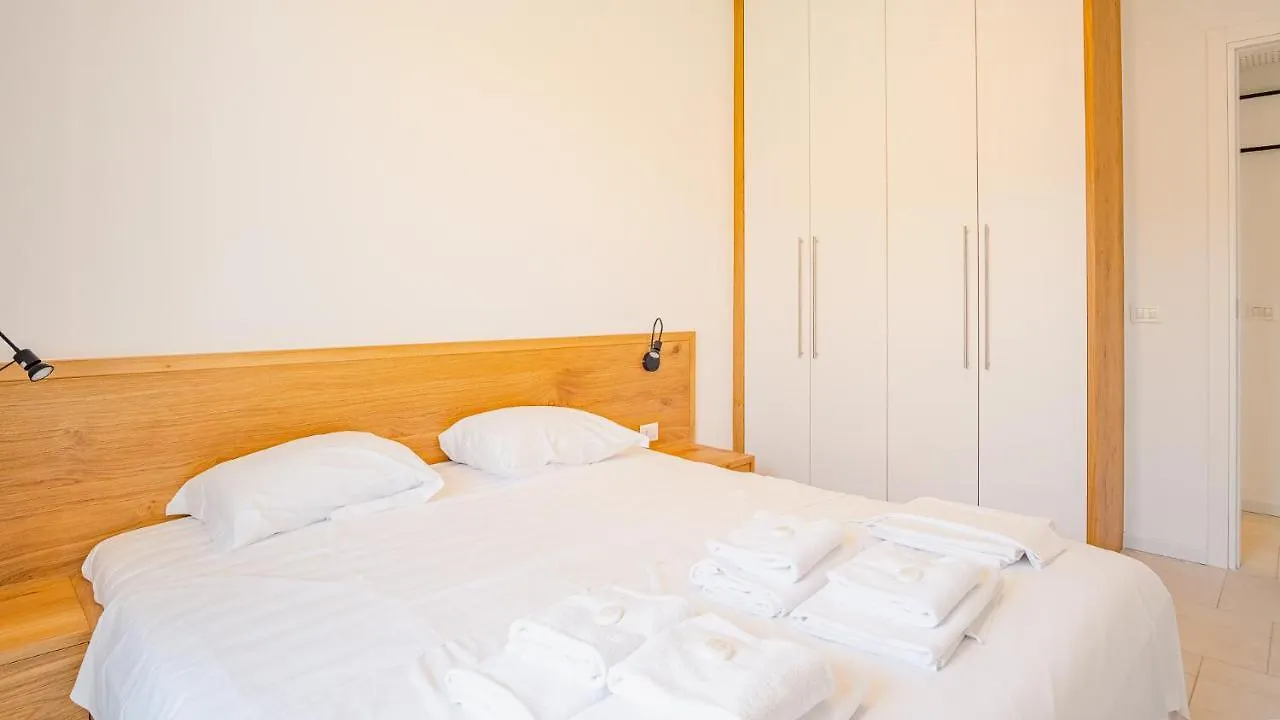 Il Vento Del Nord - Italian Homing Appartement Padenghe sul Garda 0*,